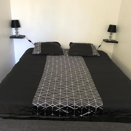 Studio Richelieu 1 Et Son Parking Prive Apartment Villeurbanne Bagian luar foto