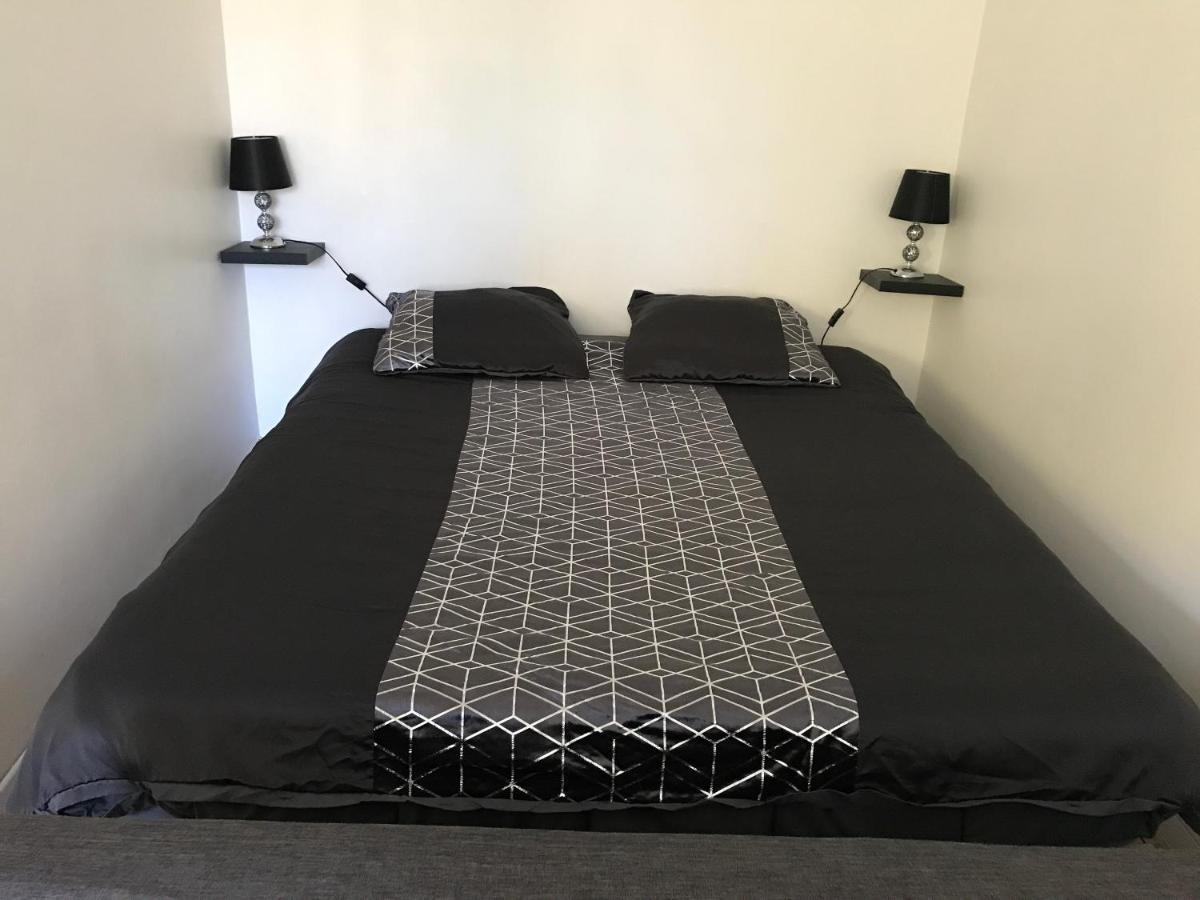 Studio Richelieu 1 Et Son Parking Prive Apartment Villeurbanne Bagian luar foto